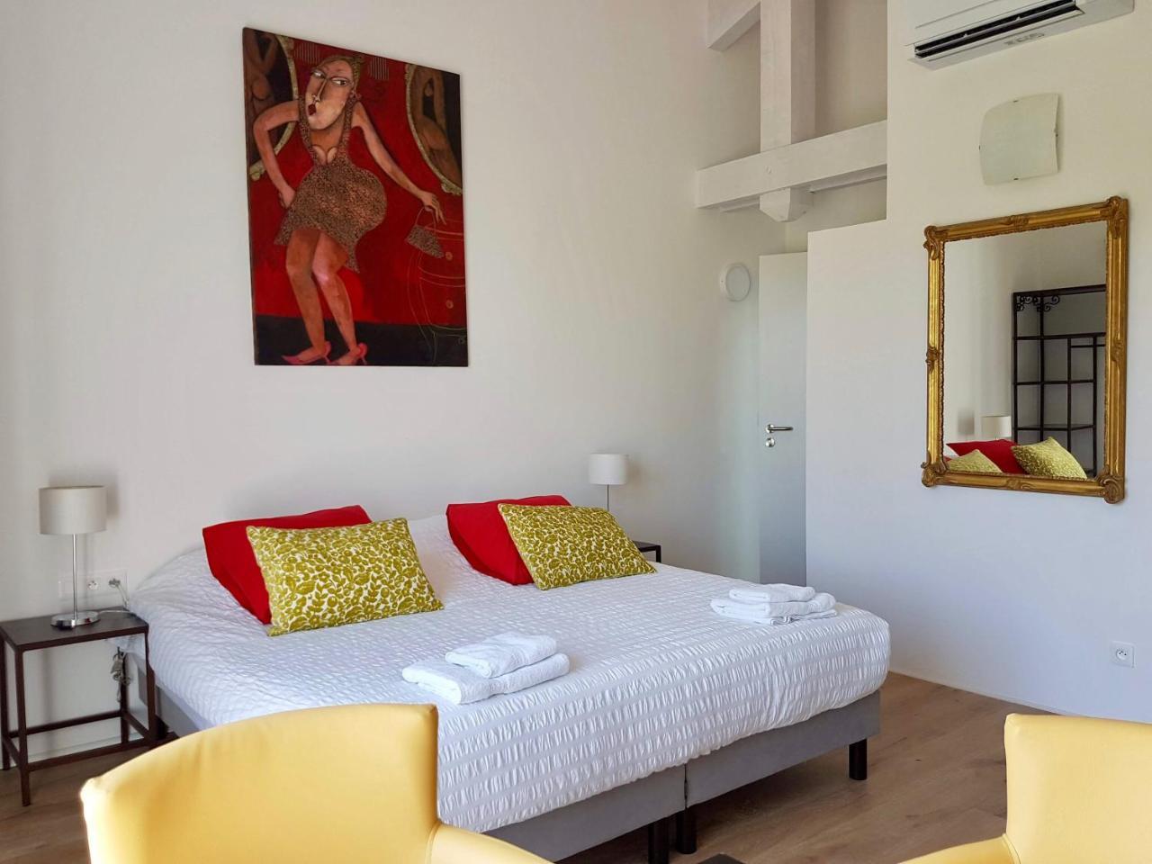 La Maison De La Cote Bed and breakfast *